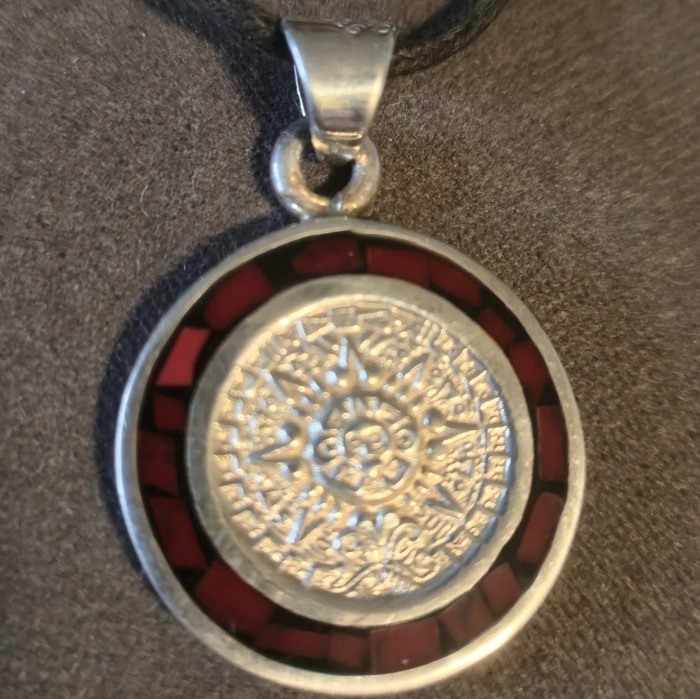 Vintage Mexican Sterling Silver Aztec Calendar Inlay Pendant - Picture 2 of 6